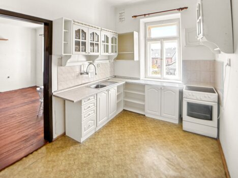 Prodej bytu 2+1, 63 m² s vlastní oplocenou zahrádkou 72 m² ve Veselí nad Lužnicí